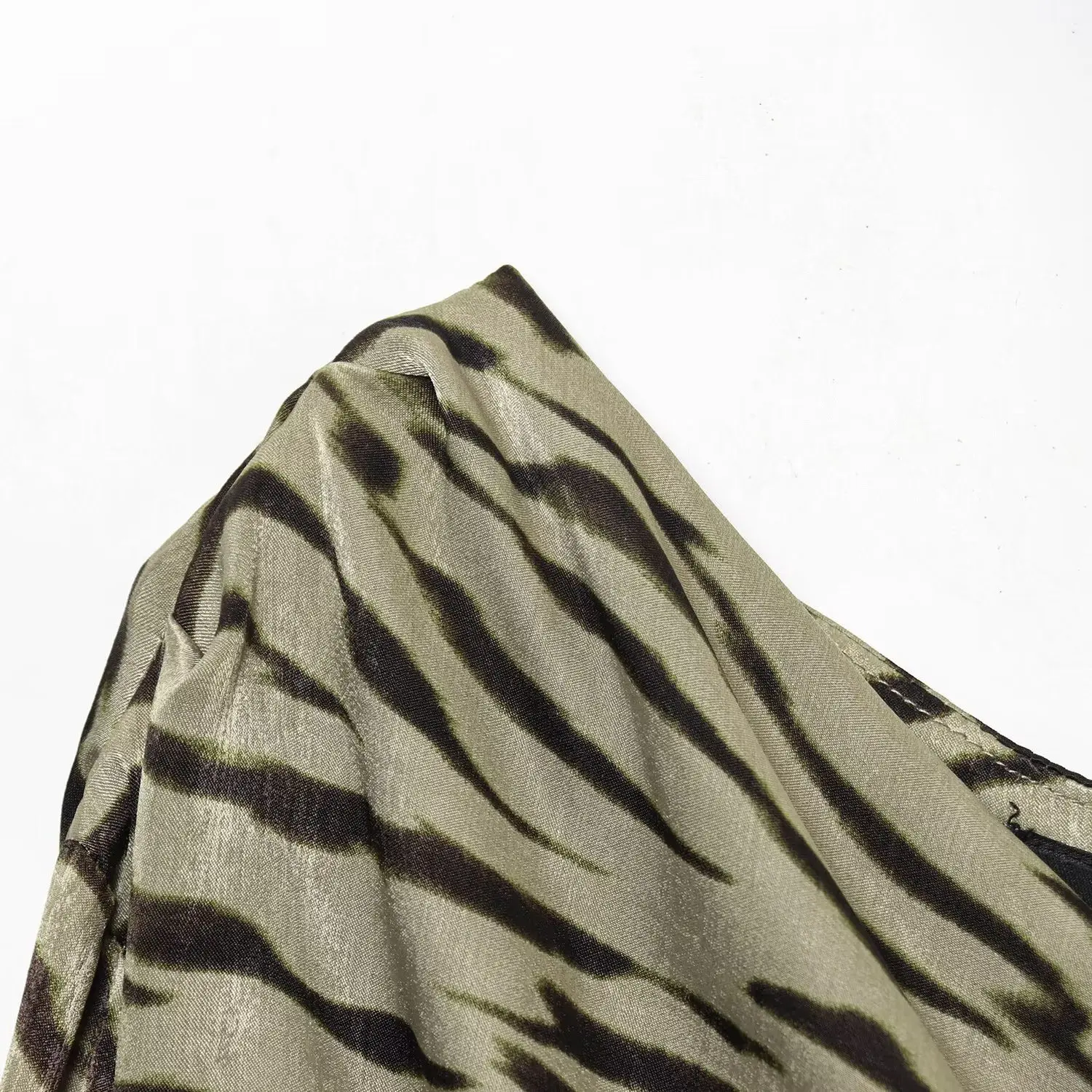 Csa Assimétrica Casual sex com Estampa de Animais para Mulheres Nova Chegada Estilo Outono Csa de Manga Longa Solta...