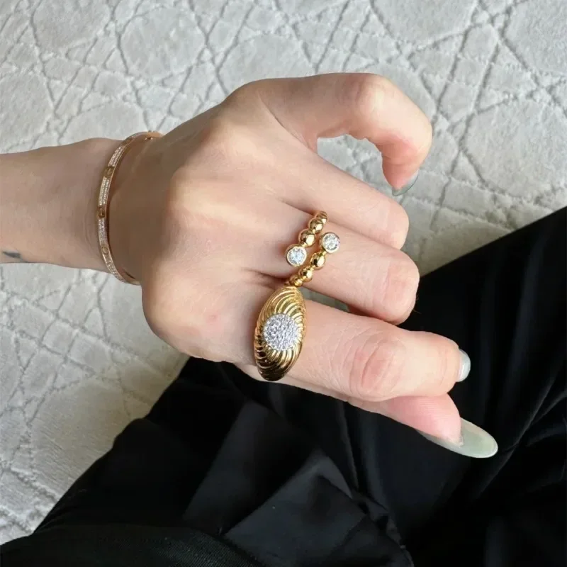 Light luxury vintage diamond studded threaded rings for women court style High quality fashion round crystal ring fine jewelry
