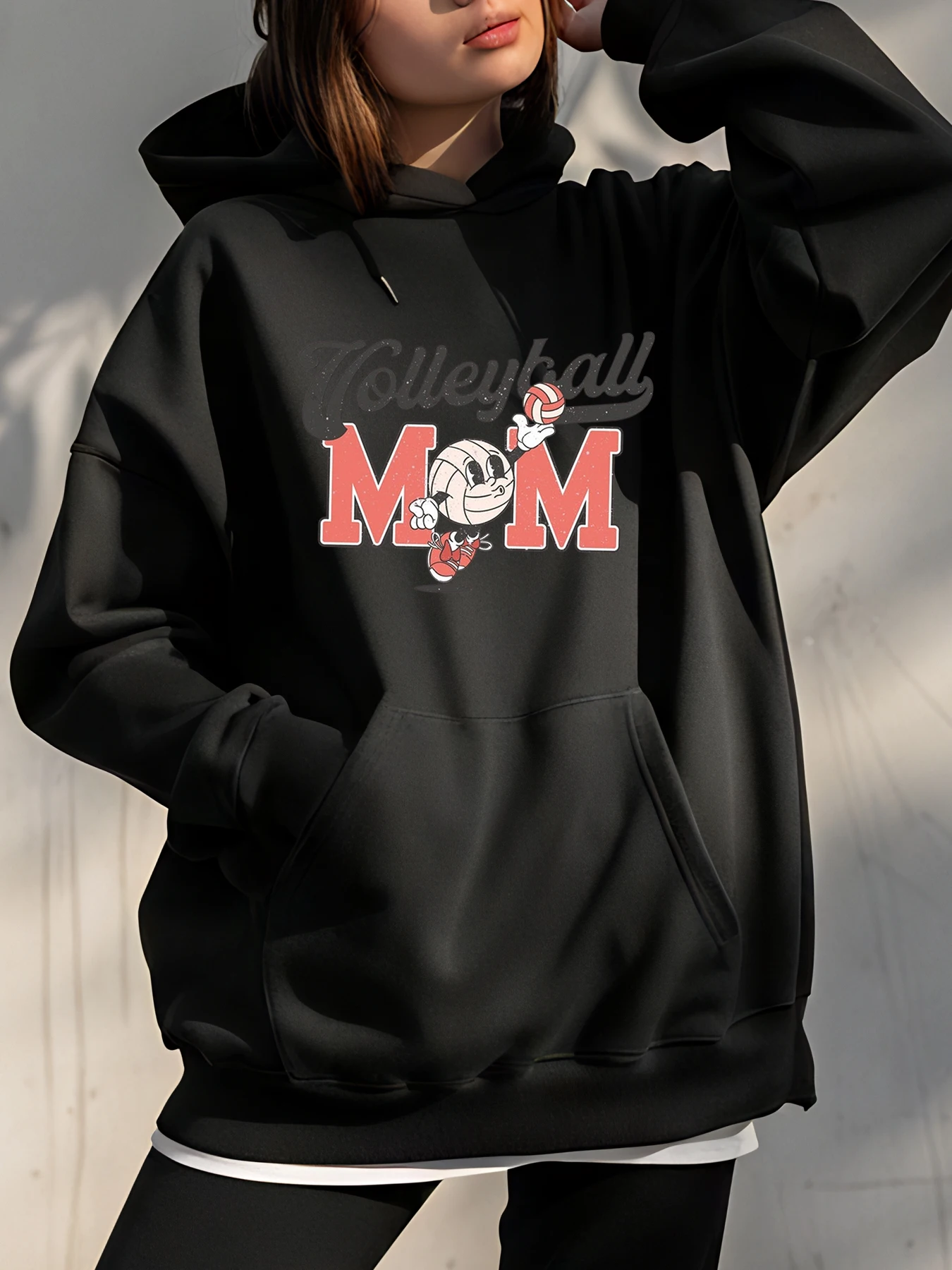 

Волейбольная толстовка с капюшоном для мамы и принтом Микки Мауса, женская повседневная толстовка, спортивная одежда для любителей волейбола