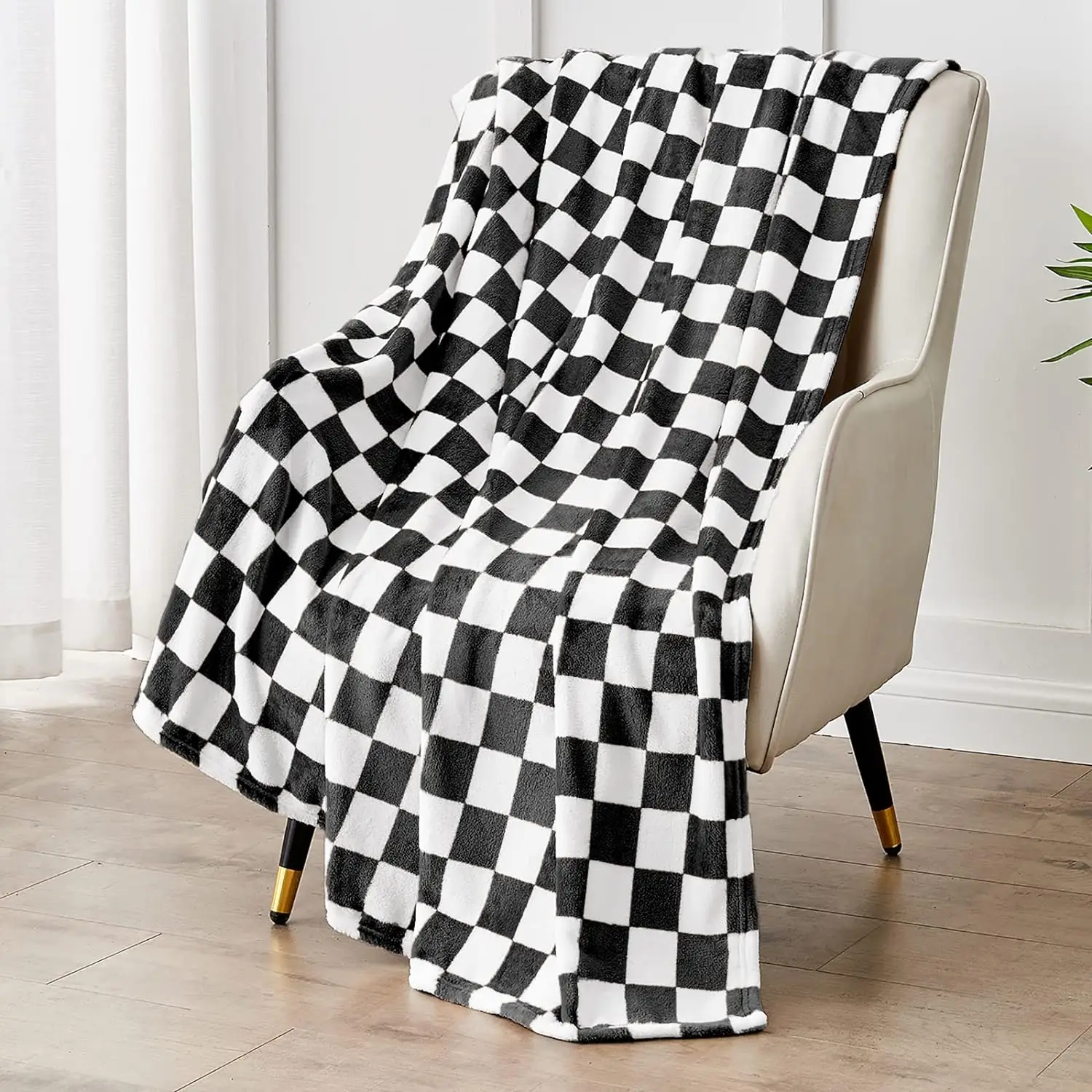 Throw Blankets Flannel Blanket with Checkerboard Grid Pattern Soft Throw Blanket for Couch, Bed, Sofa Luxurious Warm and Cozy fo