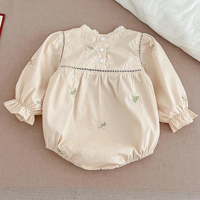 Infant Clothes Autumn Children Clothes Embroider Newborn Baby Girls Bodysuits Long Sleeved Cotton Lace Stitching Baby Jumpsuit