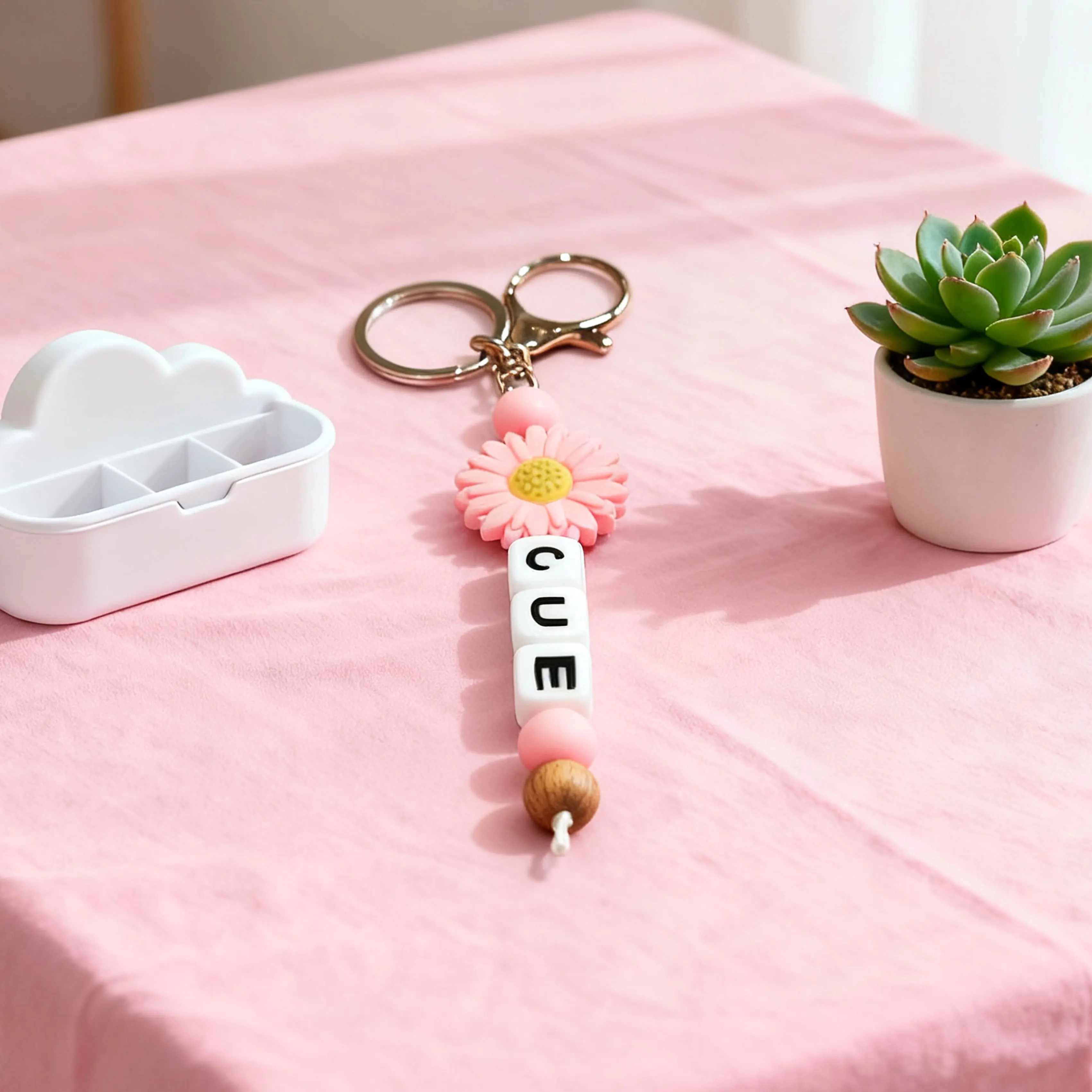 

1 шт. персонализированный силиконовый деревянный брелок, брелок с именной биркой в виде большой ромашки, подарок на Рождество/для девочек/на день рождения