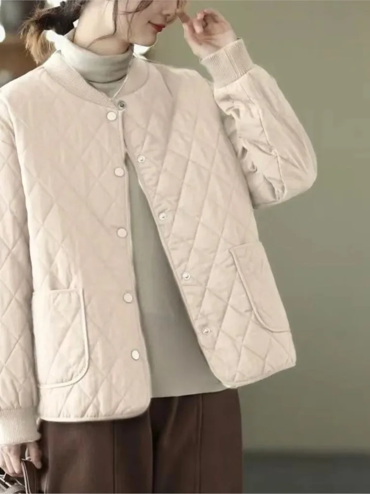 

2025 зимнее новое повседневное хлопковое легкое теплое пальто, женское свободное хлопковое короткое пальто в стиле ретро с ромбовидной сеткой, женские повседневные топы