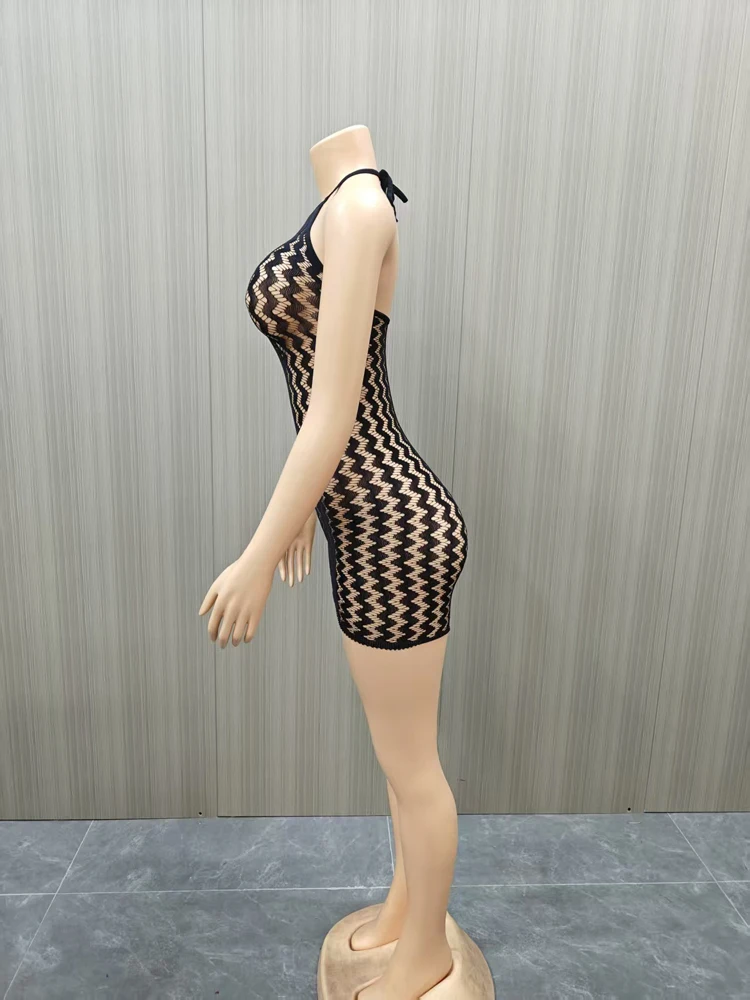 Damen Neckholder-Netzkleid, Wellenförmig Ausgeschnitten, Ärmellos, Figurbetont, Kurzes Kleid, Durchsichtiges Netzgewebe, Nachtclub-Partykleidung – Detail 6