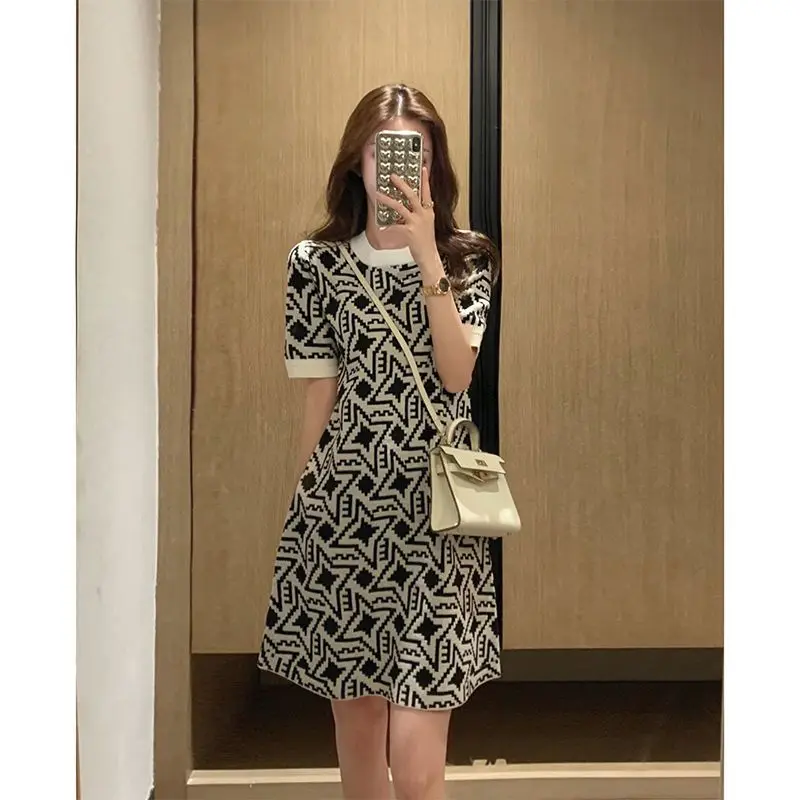 2024 neue koreanische A-Linie Rock O-Ausschnitt Damen Kurzarm Pullover Trend Sommer schlanken Druck