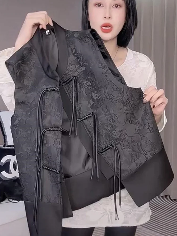 

New Chinese Sle Bla Embroidered Jaet Women's Spring 2025 Folk Wind Button Stand Collar Tassel Vest Top Quali