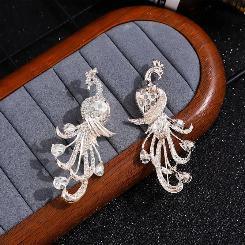 Luxury Peacock Brooch Women's Rhinestone Fashion Animal Pin Unique Gift for Evening Party Banquet Outfit