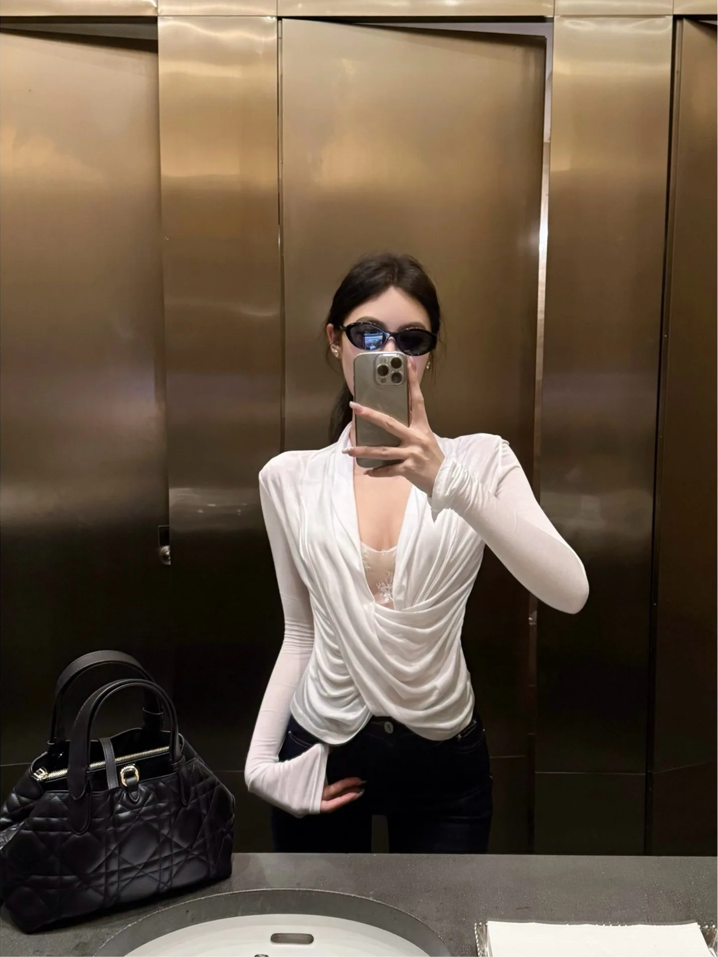 Women's White Lace Spliced Fake‑Two‑Piece Cowl Neck T‑shirt, Slim‑fit Long‑sleeve Base Top, Pure‑Desire for Spring & Autumn