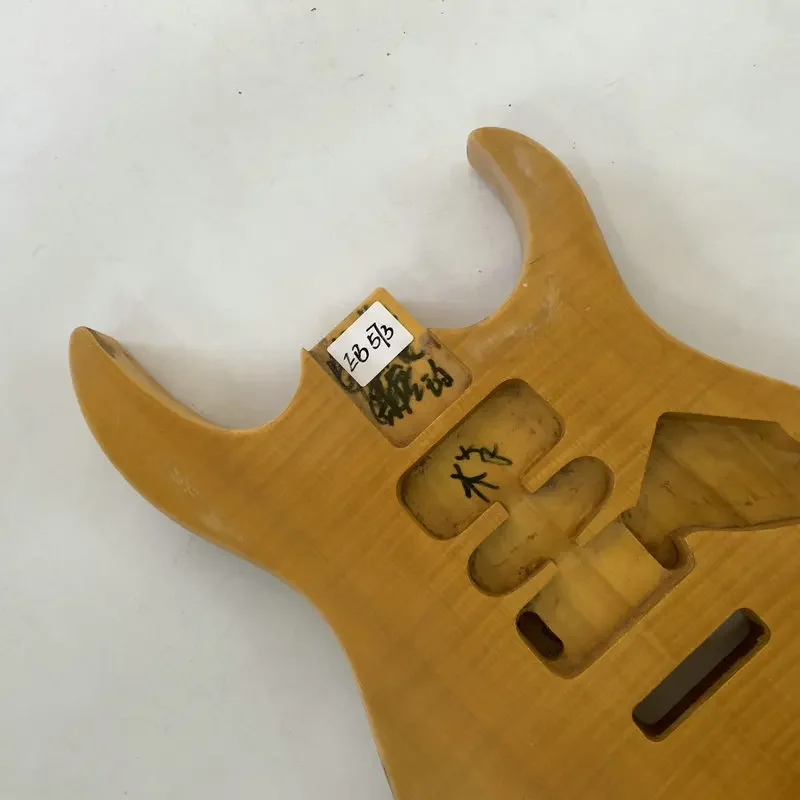 EB573 Custom OEM Order Unfinished ST Guitar Body Natural Flamed Maple HSH Pickups Tremolo Model for DIY