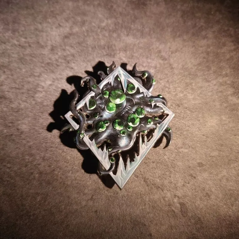 pin-de-esmalte-de-metal-com-criatura-de-horror-cosmica-vivida-monstro-de-tentaculos-e-besta-sombria-estranha-broche-para-lapela-decoracao-para-chapeus-e-roupas-emblema