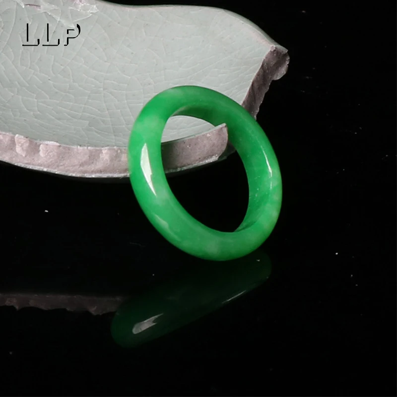 

Natural A-Grade Jade Green Emerald Ring Versatile Design Luxurious Style Accessory For Daily Wear Enhancing Your Elegance