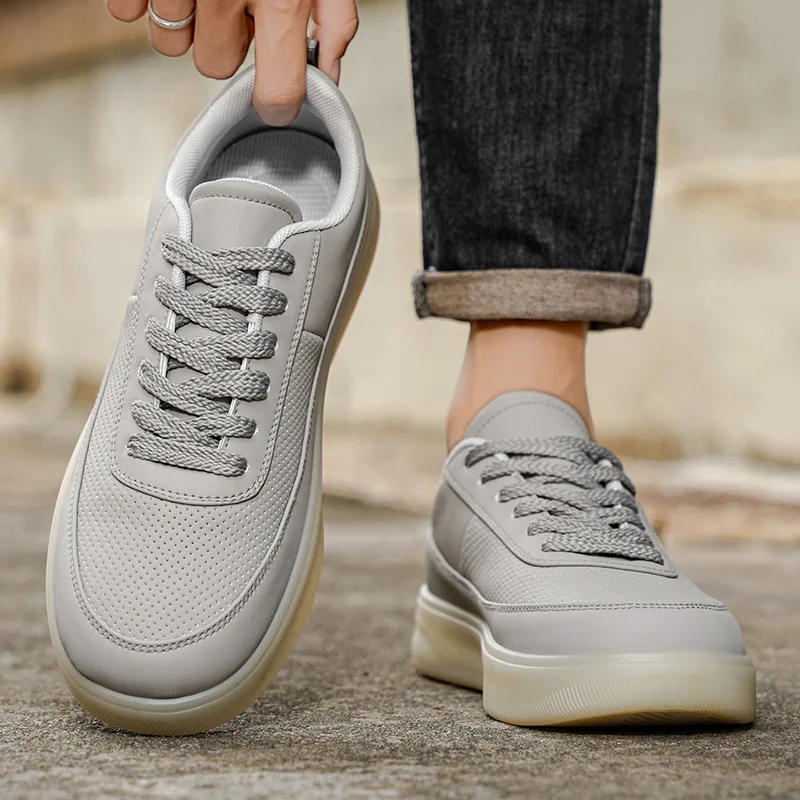 

Самая продаваемая мужская обувь. Высококачественные повседневные кроссовки. Спортивная обувь. Сезонная модная модная прогулочная обувь на плоской подошве и низком ходу.