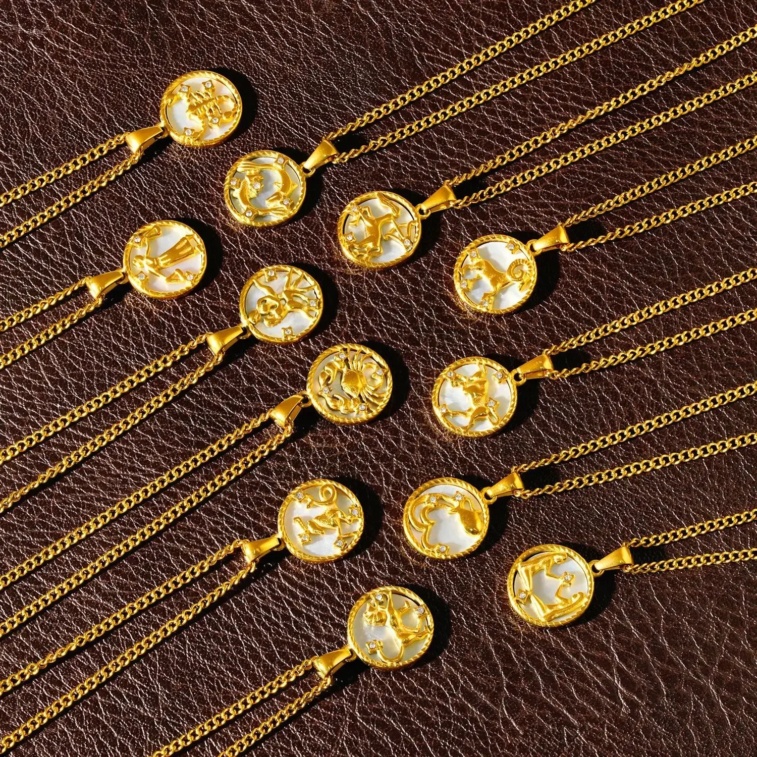 

Vintage Natural Shell Zodiac Necklace - 12 Round Zircon Pendants, High-End Multipurpose Zodiac Jewelry Gift for Women Men