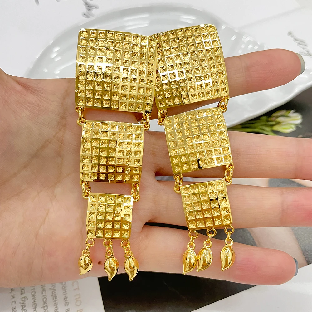 Gold Plated Lady Fashion Earrings Brass Drop Women Earring Golden Big Lady Banquet Fashion For Girls Hoops Golden Hoop Earrings