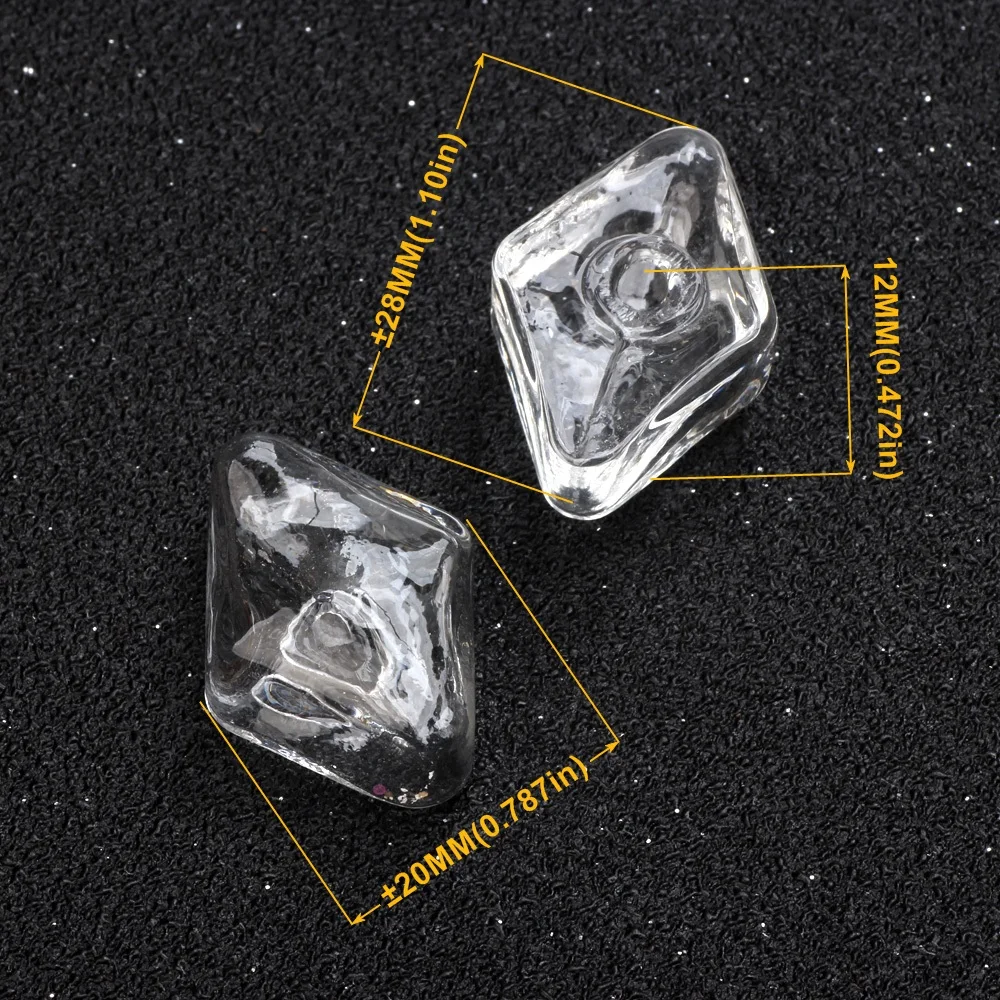 Рисунок 2 - стеклянный флакон с подвеской в различных стилях