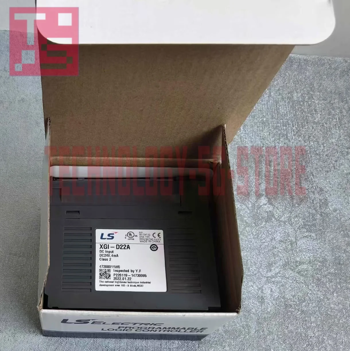 

XGI-D22A Модуль ПЛК совершенно новый XBO-RD01A XBO-AH02A