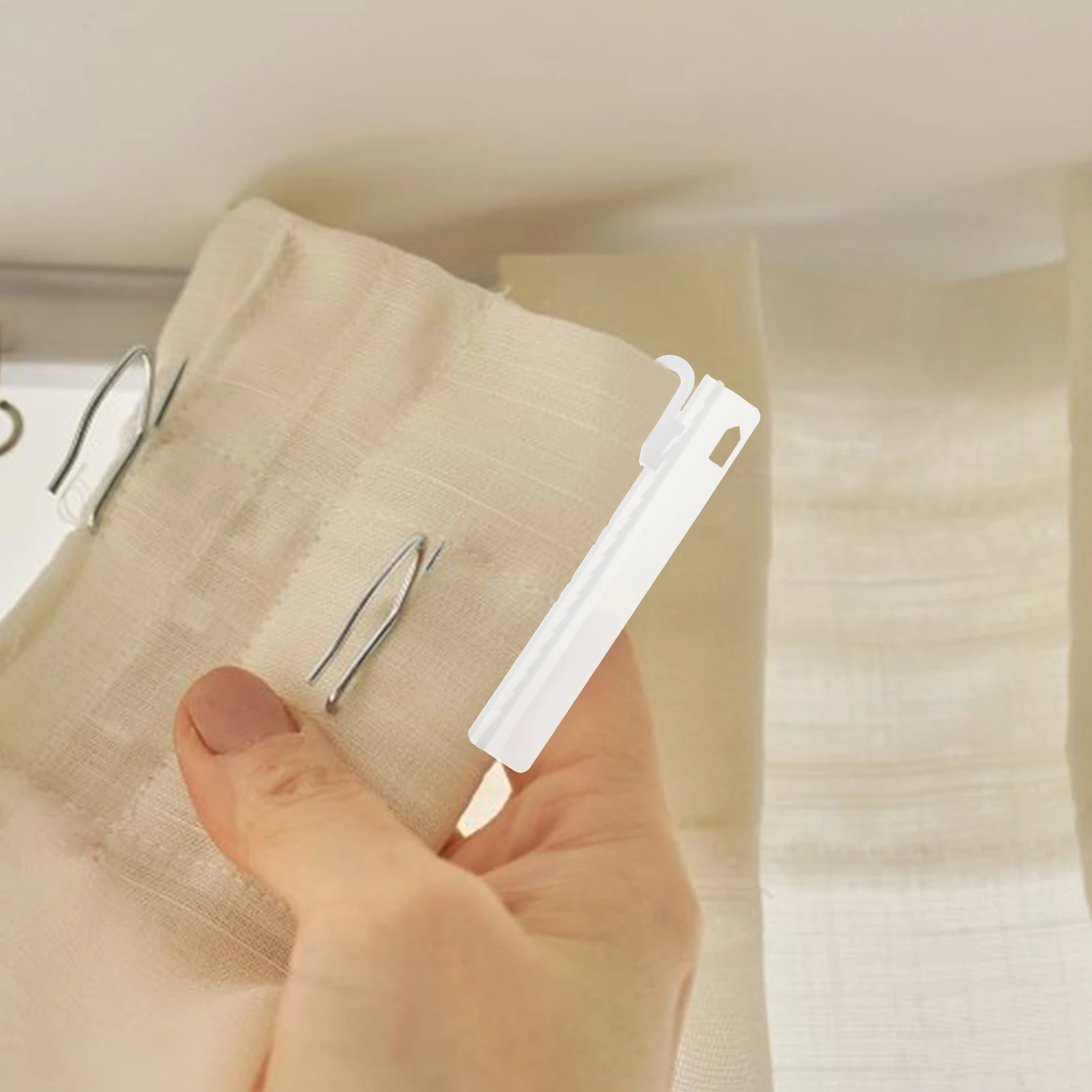 50 قطعة من خطافات الستائر البلاستيكية القابلة للتعديل لأعلى ولأسفل حواف مستديرة آمنة ونافذة المنزل ستائر معلقة مساعدة للديكور #1