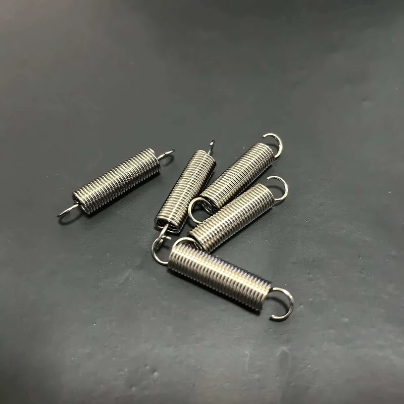 304 stainless steel extension spring, miniature spring, wire diameters 0.3mm, 0.4mm, 0.5mm