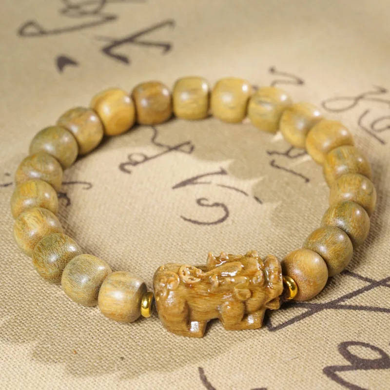 Chinese Lucky Green Sandalwood Bracelet 8x9mm Old Barrel Beads Pixiu Charm Attract Wealth Good Fortune Unisex Prayer Wristband