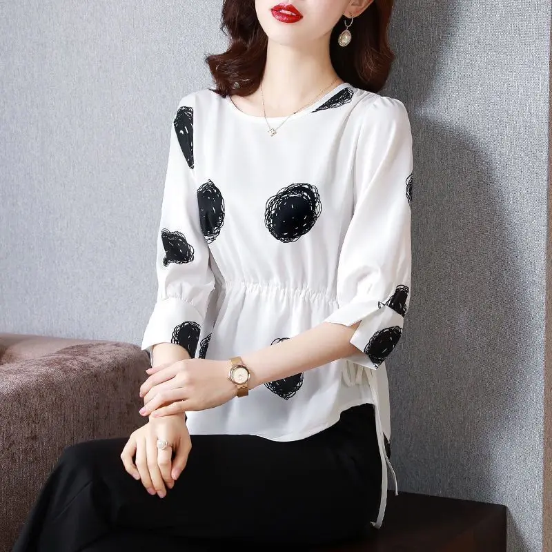 Loose dot chiffon blouse female 2023 spring small shirt seven -point sleeve round neck waist casual blouse female clothing tops