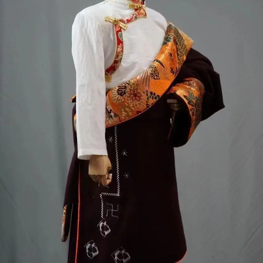 

Travel photo 2023 new Tibetan clothing men's and children's Tibetan robe embroidery