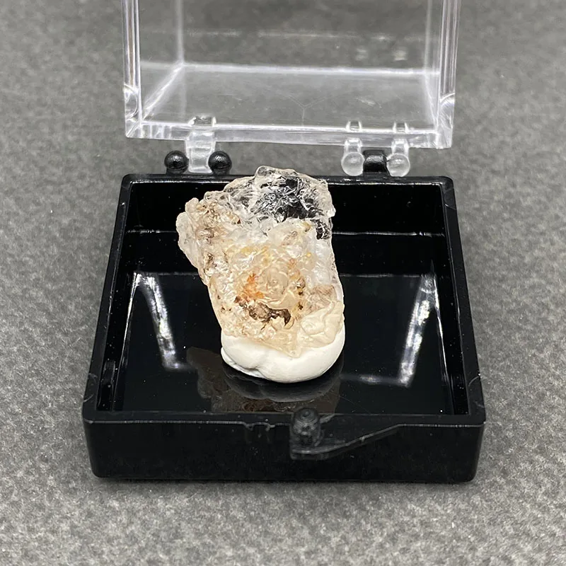 100% natural  hyalite raw stone mineral specimen healing crystal gem collection +Box size：35*35*35 mm