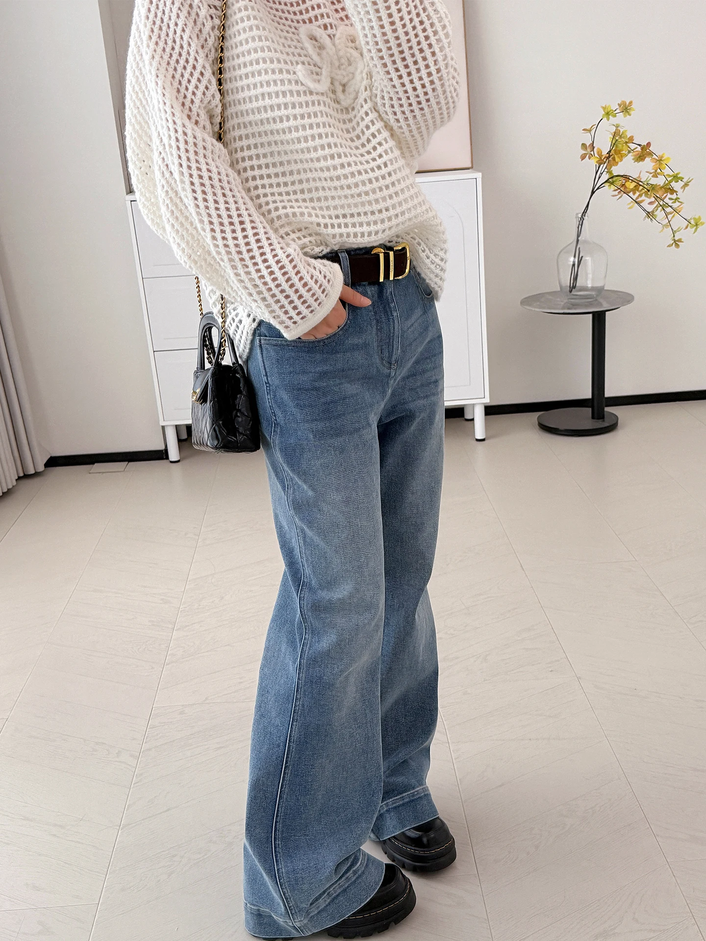 

Женские джинсы-клеш с высокой талией, прямые брюки в пол, повседневные, с поясом, из хлопка, на молнии, однотонные