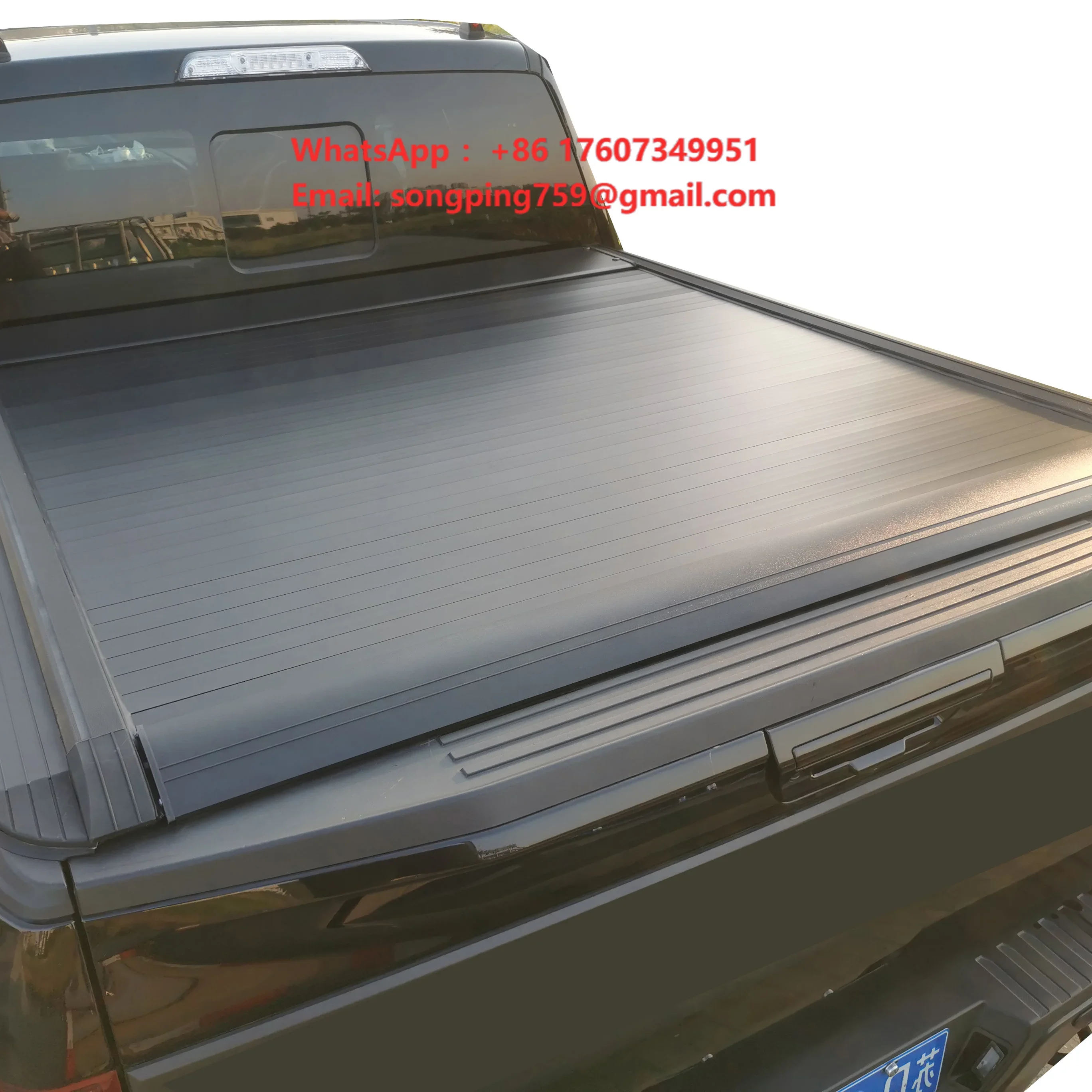 Premium Retractable Aluminum Alloy Truck Bed Cover with Rear Window Locking UV Resistant Roll up Cover for F150 Off-Road Camping
