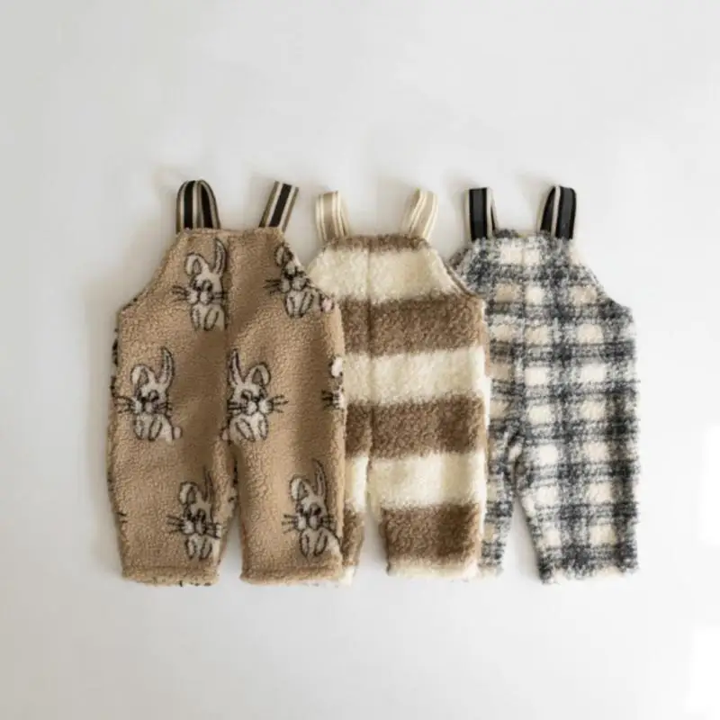 

2025 Winter New Baby Sleeveless Warm Plush Romper Cute Toddler Girl Overalls Infant Boy Fleece Jumpsuit Children Clothes