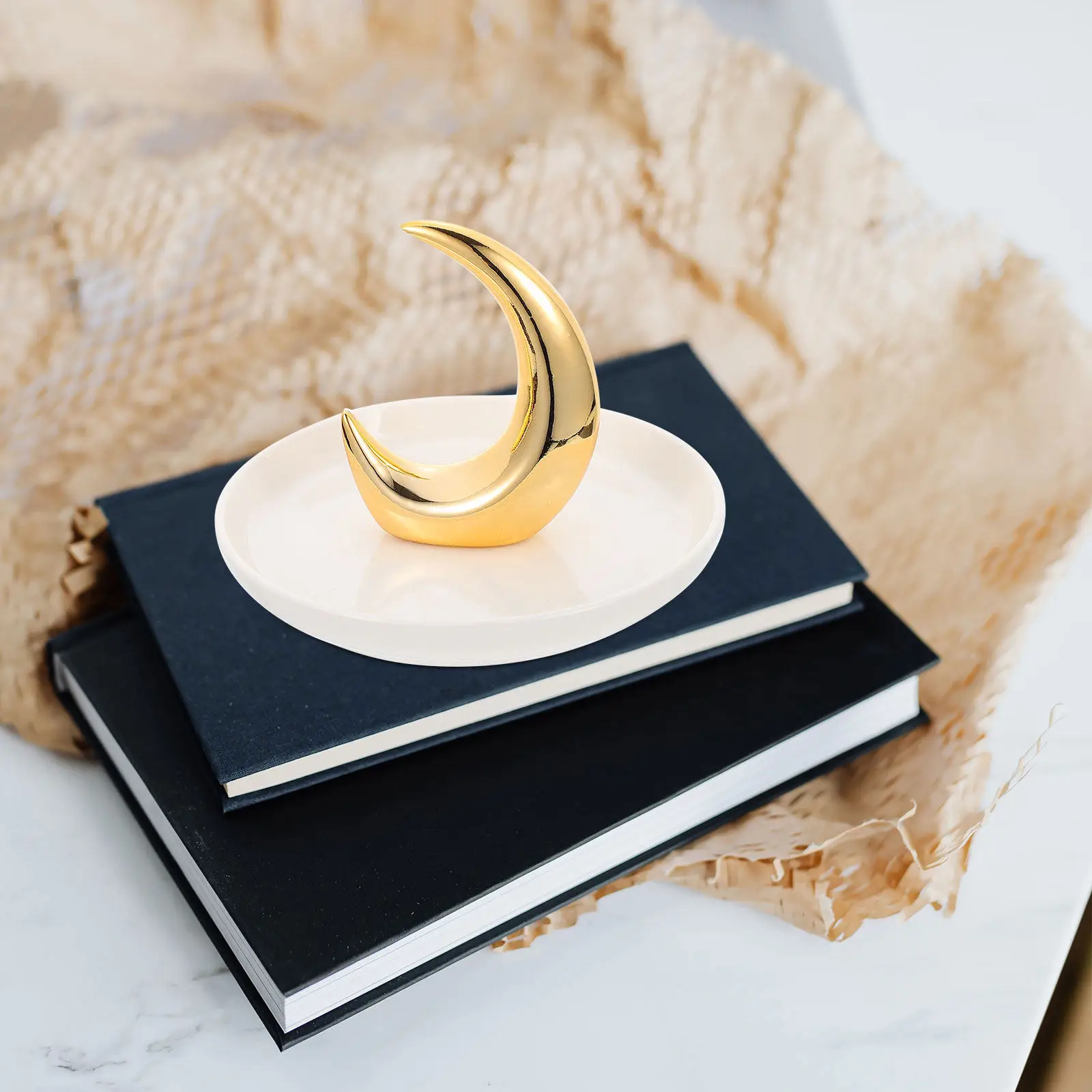 

Керамический поднос для украшений с лунным узором, 1 шт., органайзер для хранения колец, ожерелий, серег, многофункциональный поднос из фарфора