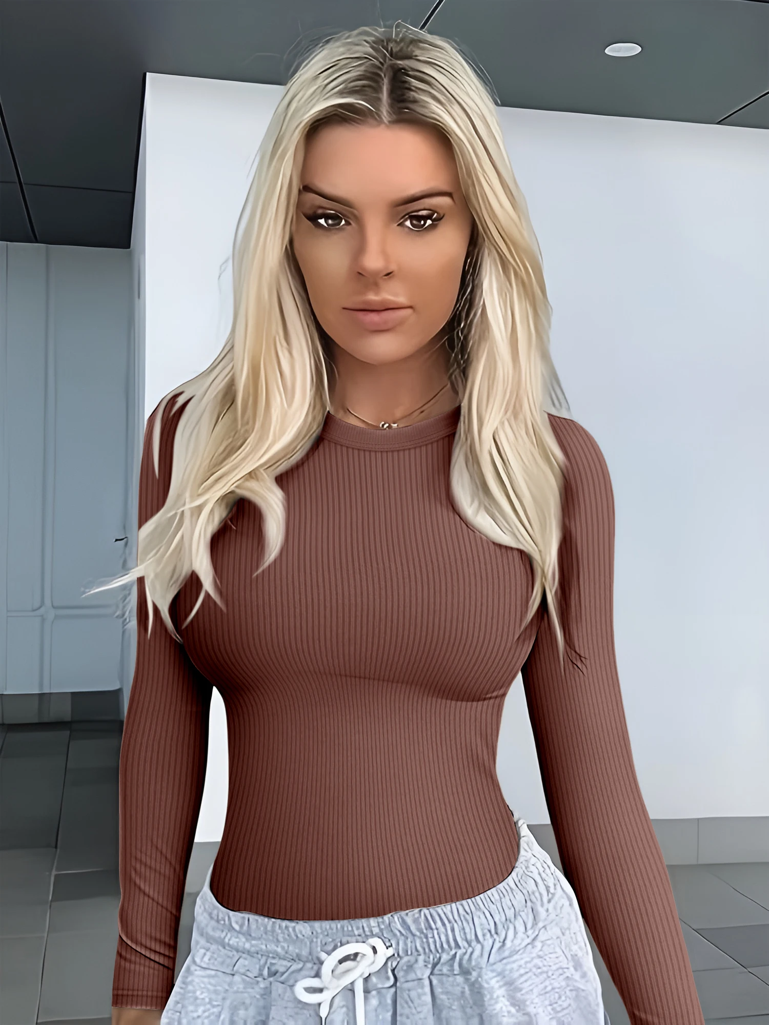 Blouses - Atmungsaktives, geripptes, kurz geschnittenes Langarmshirt mit