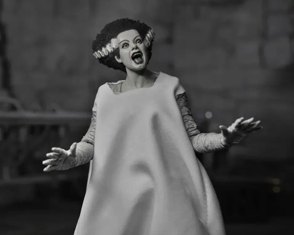 Neca-figura de acción Original Ultimate Bride of Frankenstein, modelo de 7 pulgadas, juguete, regalos de Halloween, juguetes, 04821 (B & W)