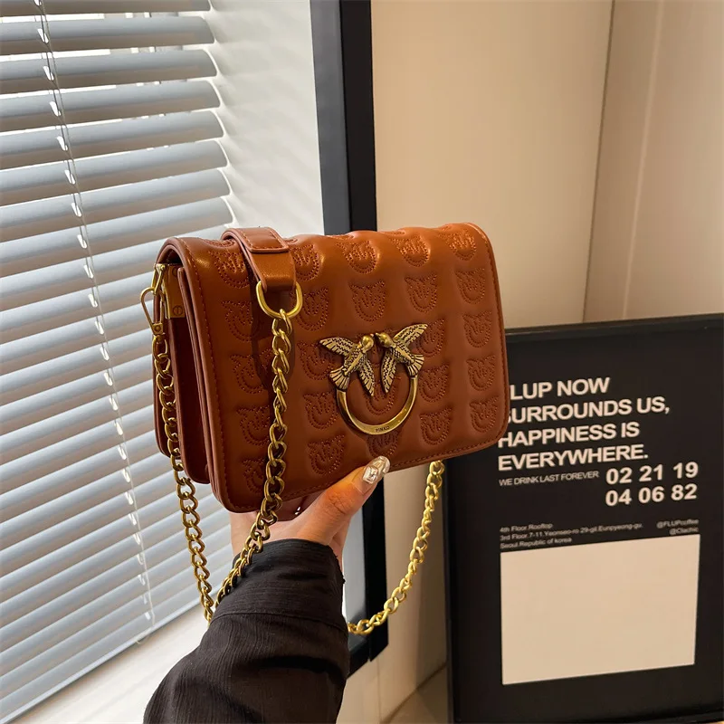 

Trendy Quilted Underarm Bag for Women, Small Square Crossbody with Chain Strap, Chic Shoulder Purse for Work & Commute