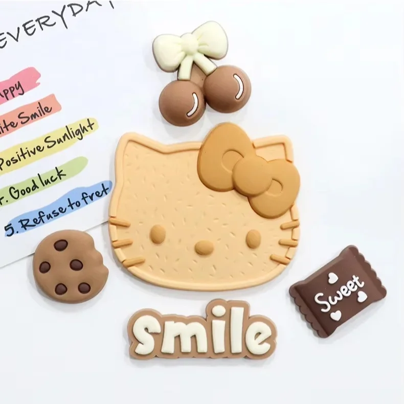 Miniso كوكي سلسلة موضوع مرحبا كيتي الكرتون الأحذية السحر مع ثقوب ل قباقيب لطيف Diy بها بنفسك ديكور عيد الميلاد هدايا حفلة الهالوين