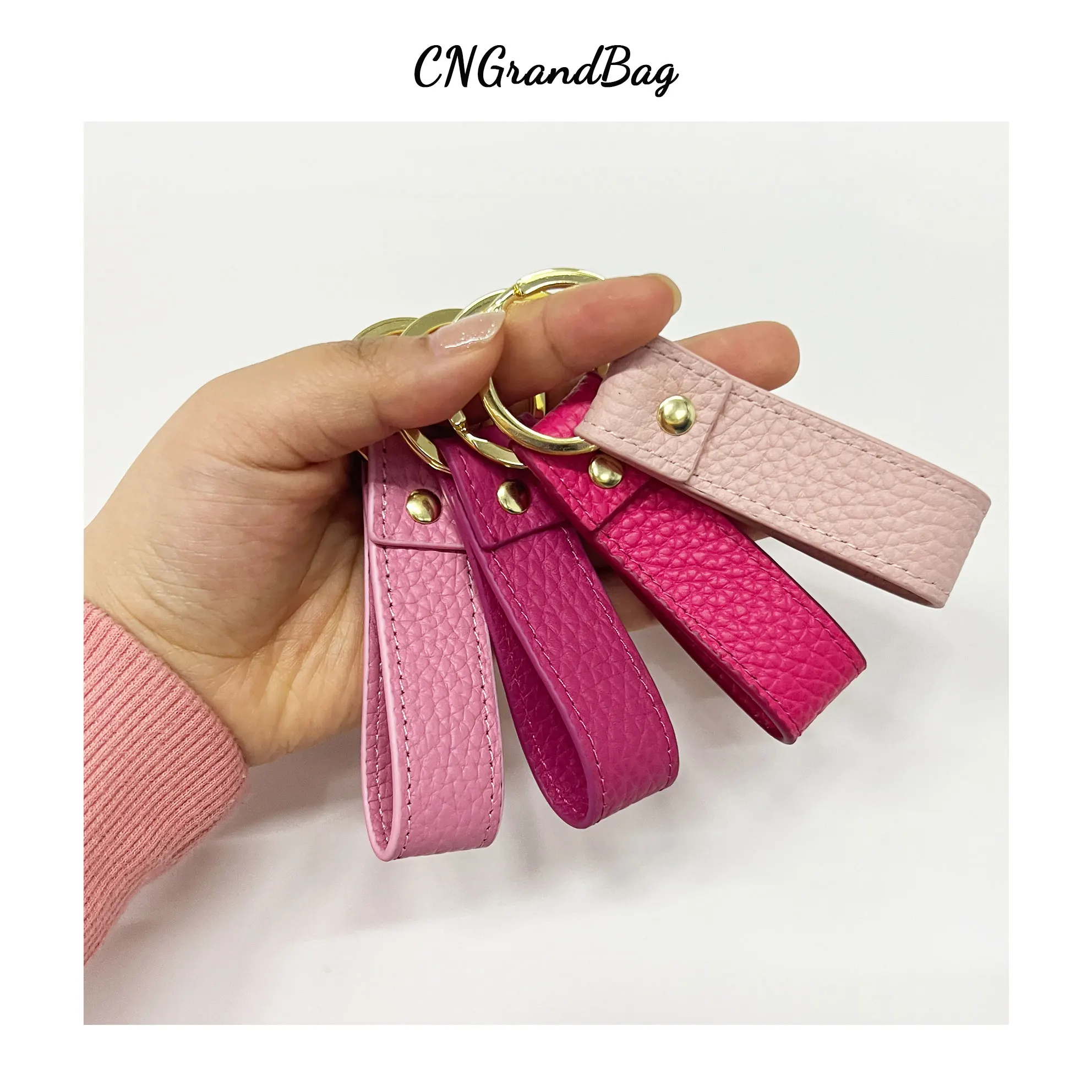 Free Customized Initial Letters Leather Keychain For Women Men Car Key Pebble Pattern Key Holder High Grade Keychain Key Ring