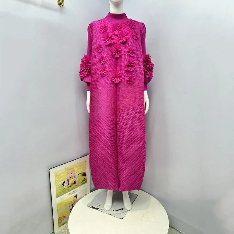 

2025 Summer New Miyake Fashion Casual Design Solid Colour Pleated Women's Dress 3D 3D Flower Design Long Sleeve Elastic Dress