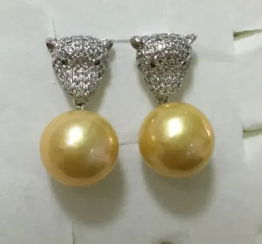 

charming pair of huge 9-10mm south gold pearl dangle earring 925s