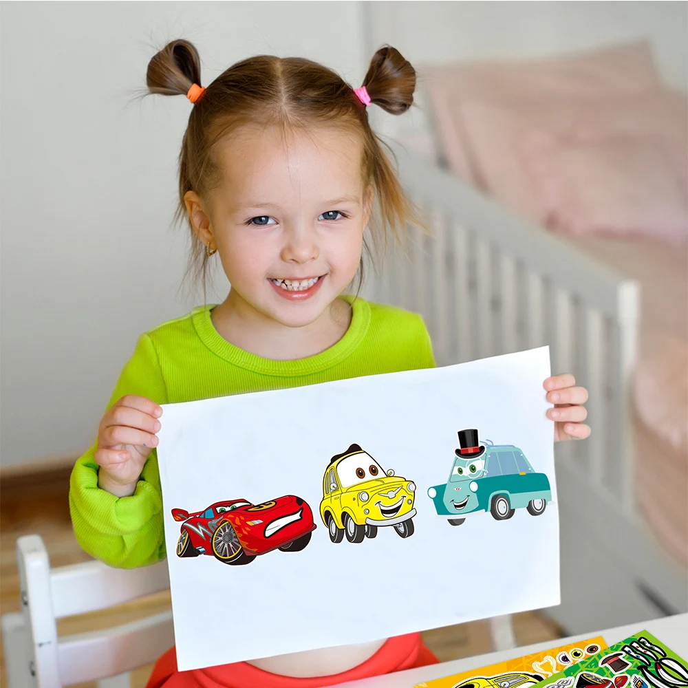 8/16 lembar lucu mobil Disney stiker Puzzle Lightning McQueen membuat wajah permainan anak-anak merakit Jigsaw mainan anak-anak stiker pesta