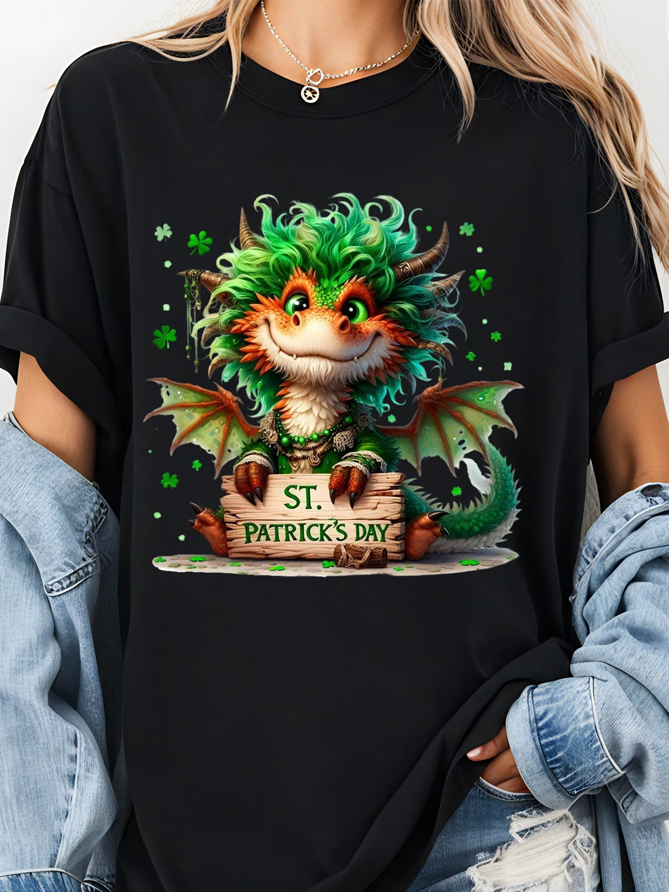 

St Patrick Day Dragon Print T Shirt With Green Shamrock Details And Cute Mythical Creature Design For Festive Celebration Wear