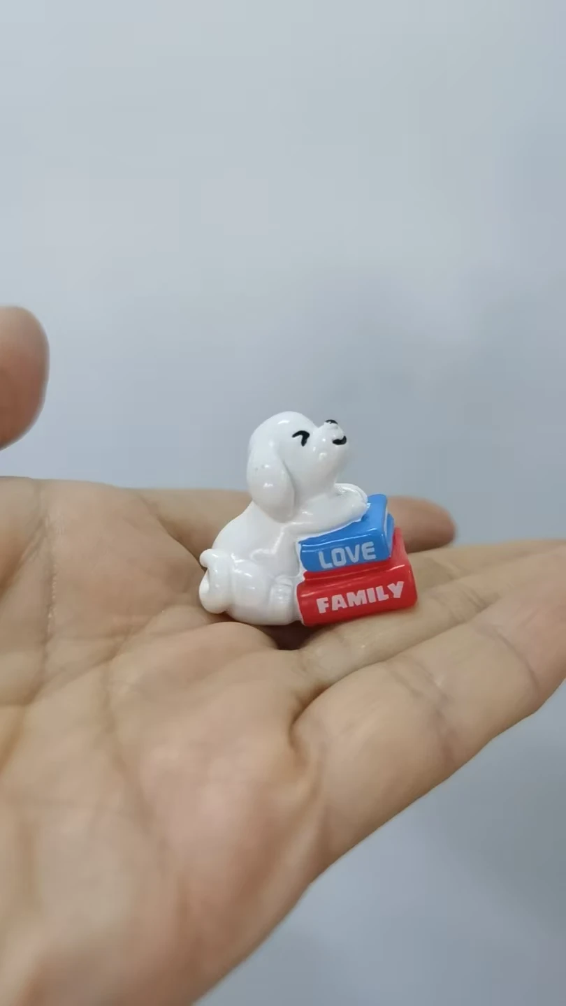1pc Resin Miniature Mini  dog holding books HomeDec Landscape  Dec Scene Decoration