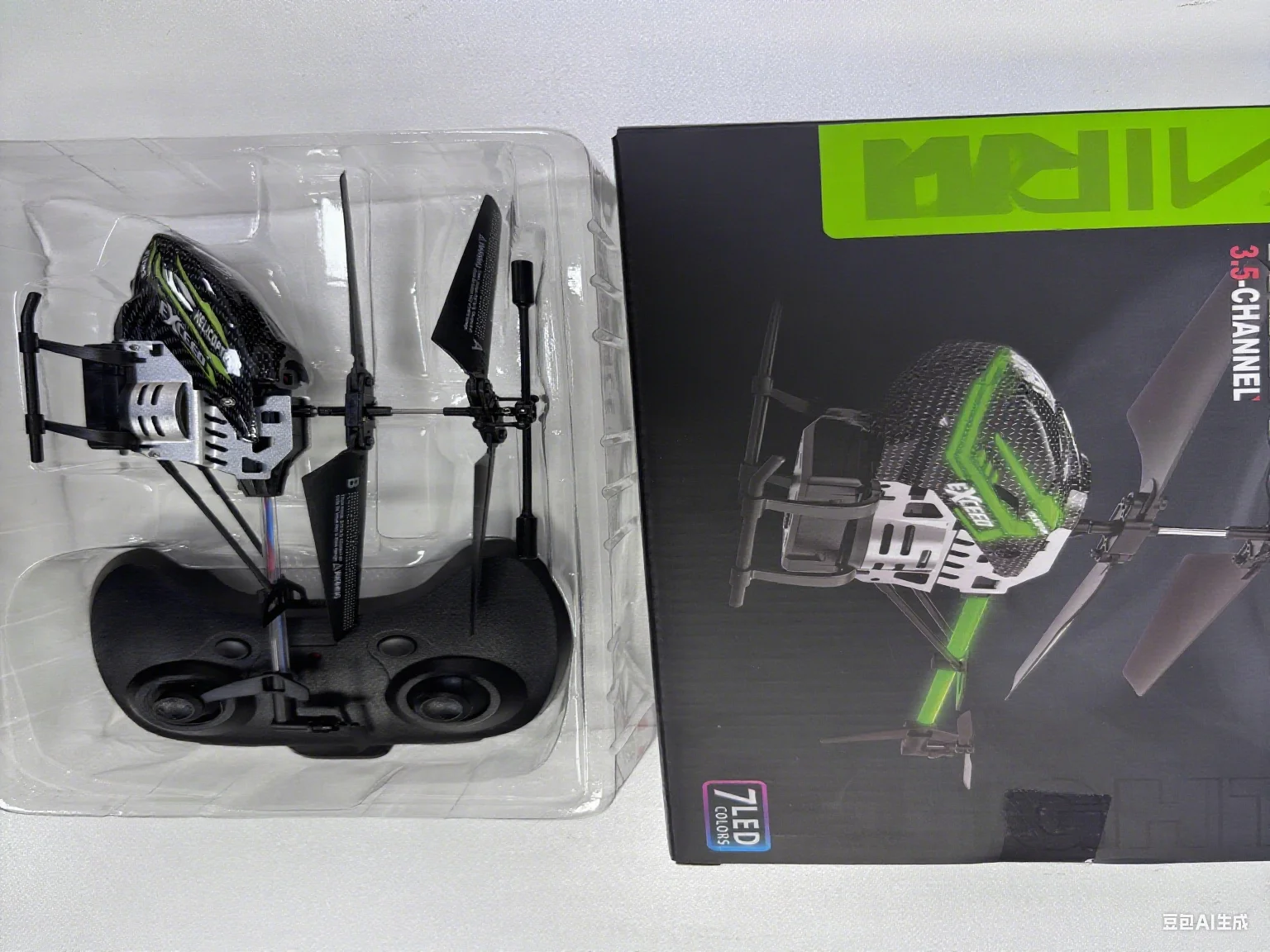 

USB-Rechargeable 7-Color LED Alloy Remote Control Helicopter for Kids with Altitude Hold Function - Colorful Gift for Children