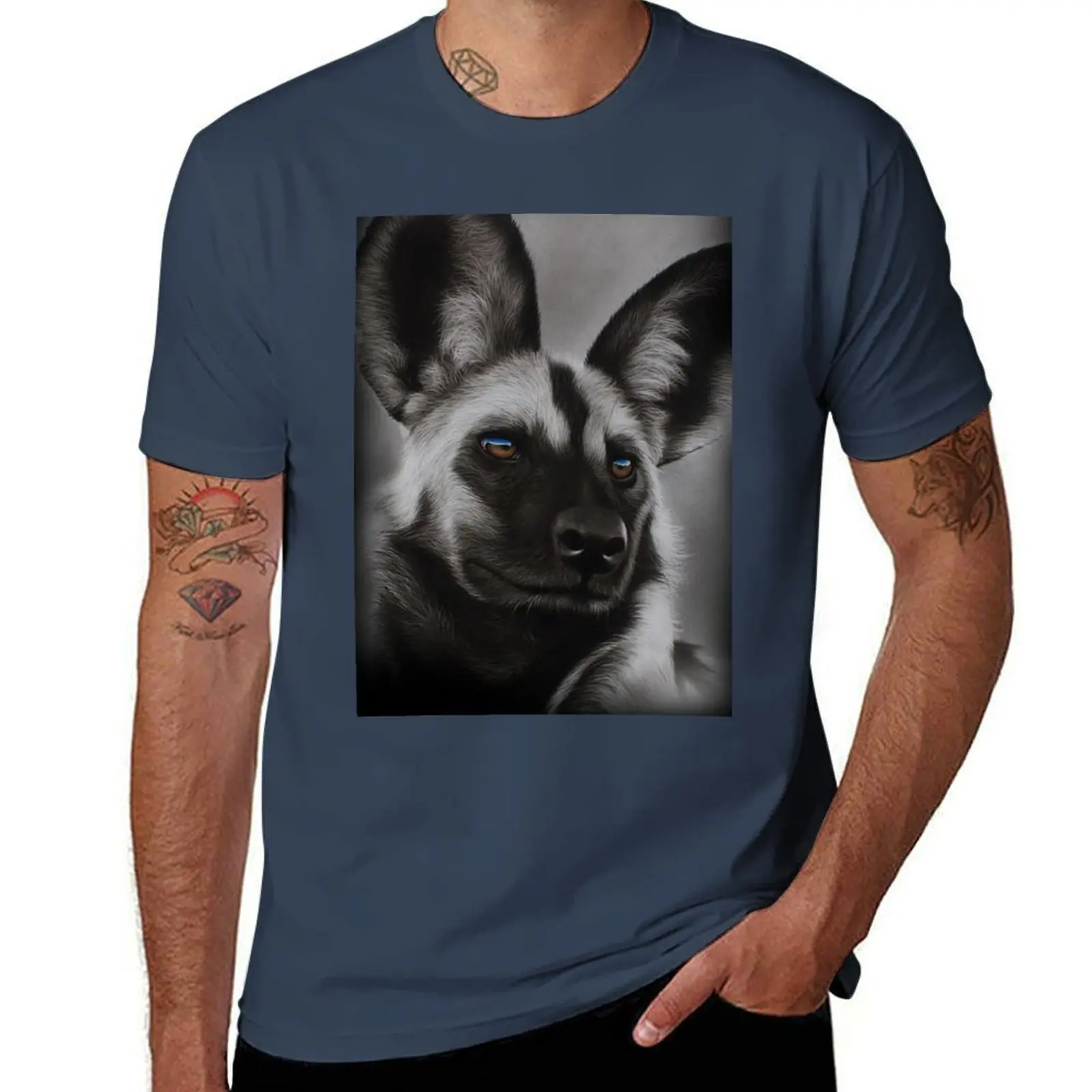 

African wild dog T-Shirt Stylish Graphic Short Sleeve Top