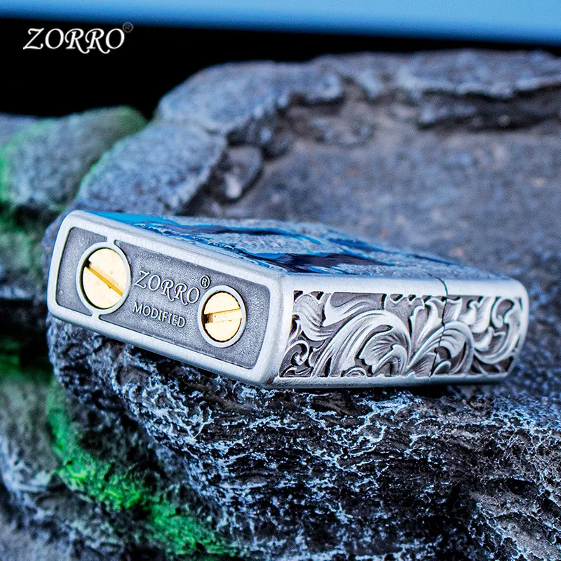 Zorro Kerosen Lighter, Five-sided Relief Design, National Style Retro Grinding Wheel Creative Trendy Men's Lighter