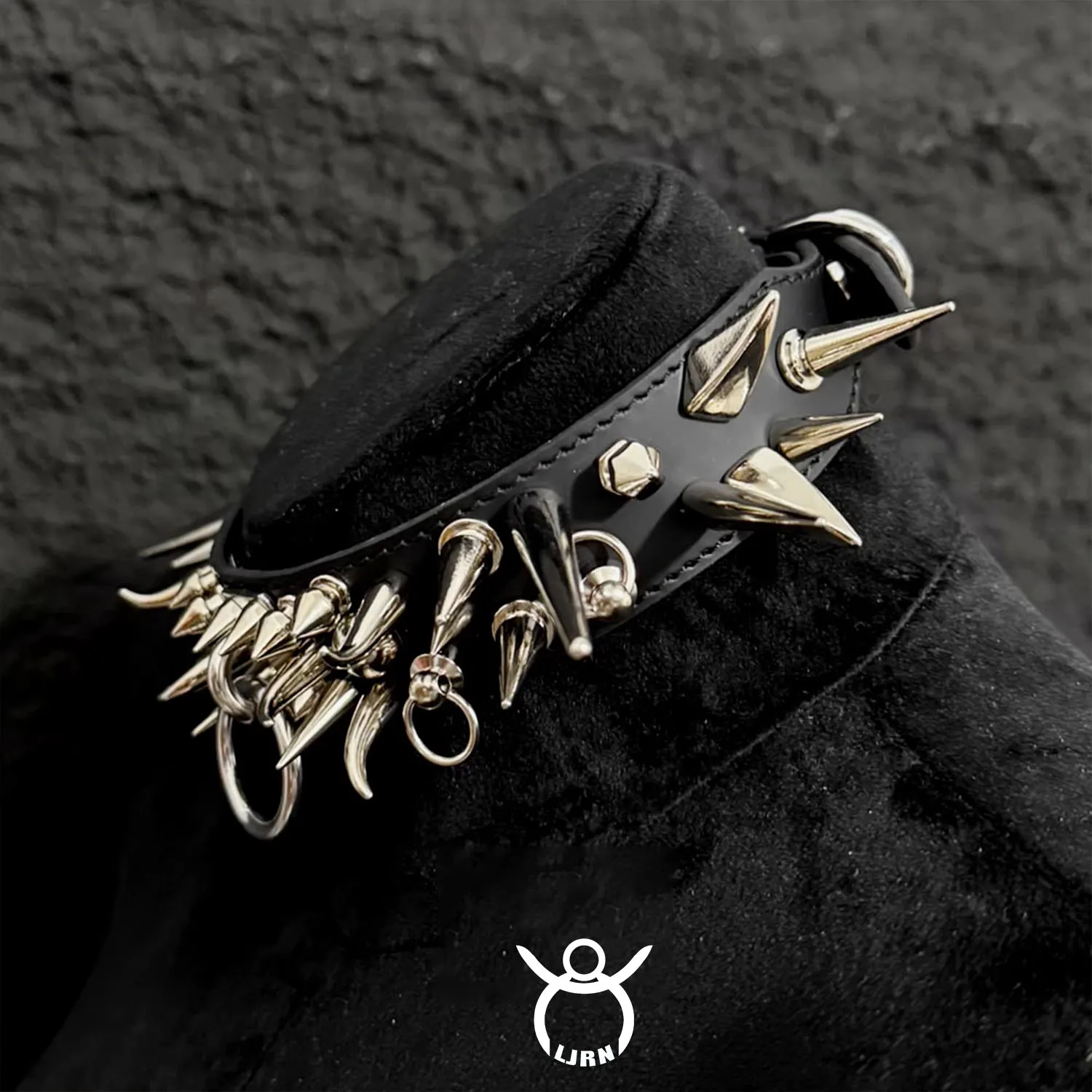 2026 New Necklace Rivets Punk Cool Choker Spike Metal Y2k Leather Gothic Unisex Neck Accessaries for Women Men Jewelry Gift