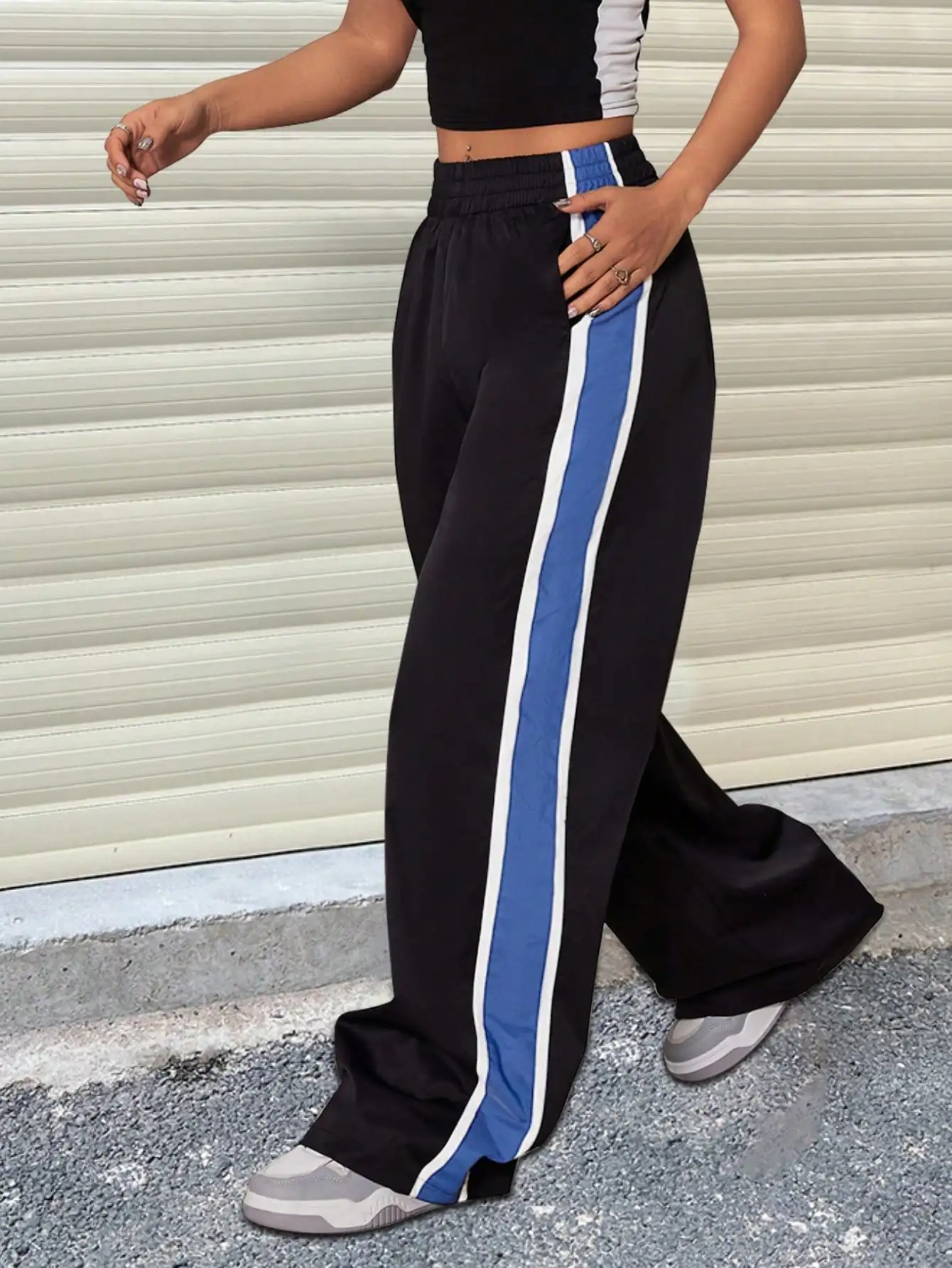 2025 Newest Women's Parachute Pants Elastic Waist Loose Wide Leg Sweatpants Cargo Pants Jogging Sweatpants