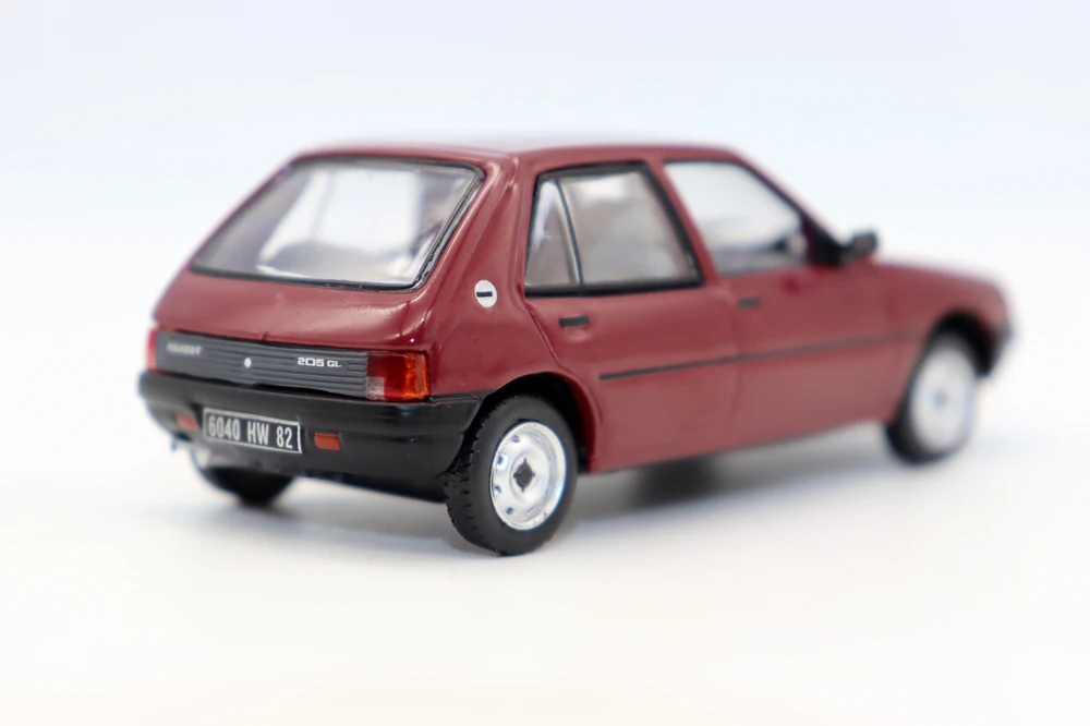 NEW 1/43 Scale Puget 205 GL 1988 Diecast Toy Car Models For Collection Gift