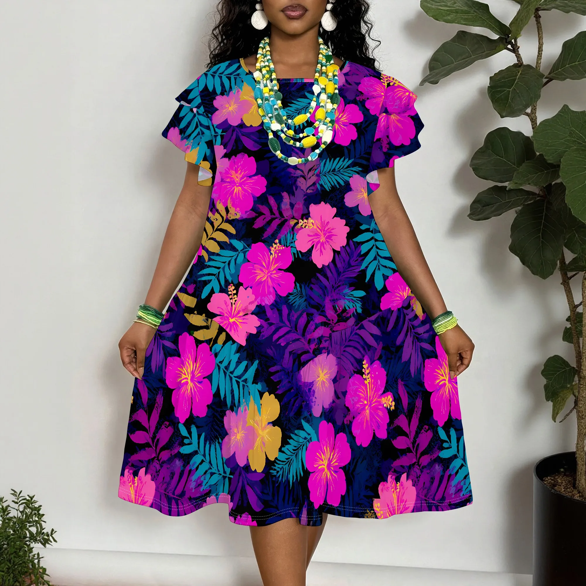 

Women's Plus Size Floral Print Short Sleeve Dress, Vibrant Tropical Hibiscus Pattern A-Line Tunic for Summer