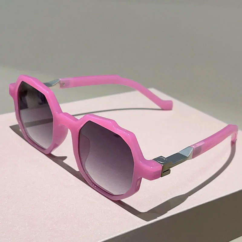 

Vintage Irregular Sunglasses Women For Men 2025 Luxury Brand Design Sun Glasses Punk Popular Hip Hop Outdoor Travel Shades UV400