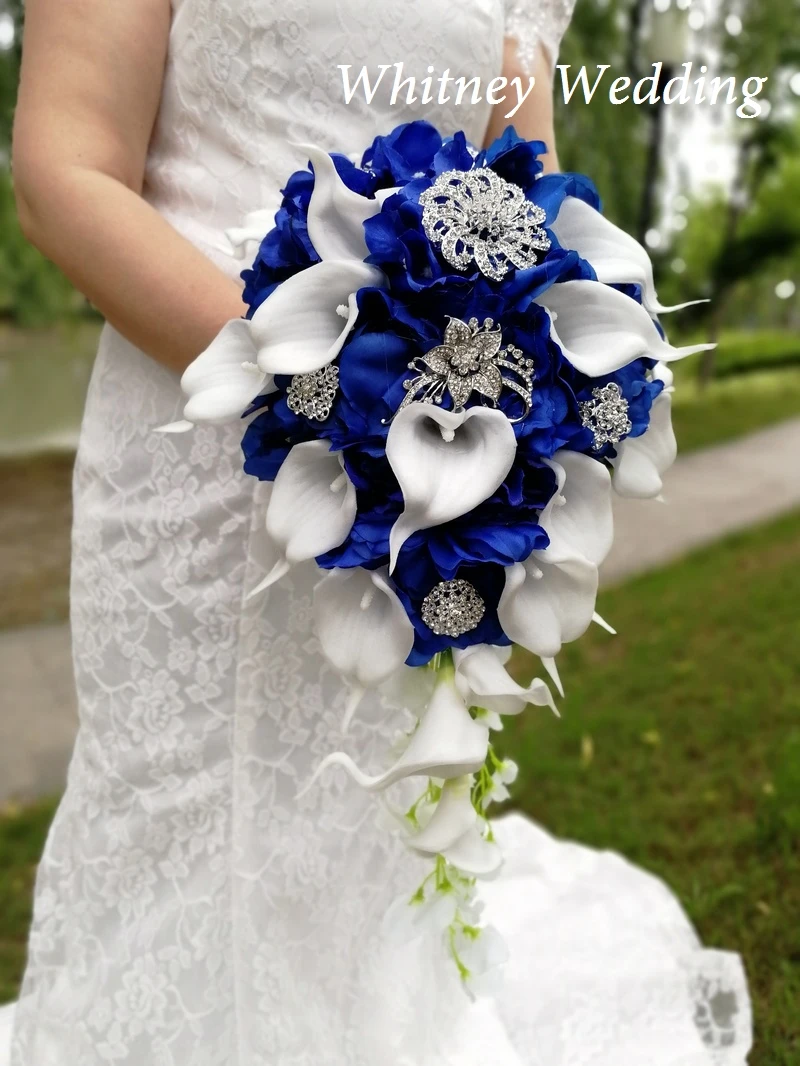 Cascata Royal Blue Wedding Flowers Bouquet da sposa perle artificiali Bouquet da sposa in cristallo Bouquet De Mariage Rose