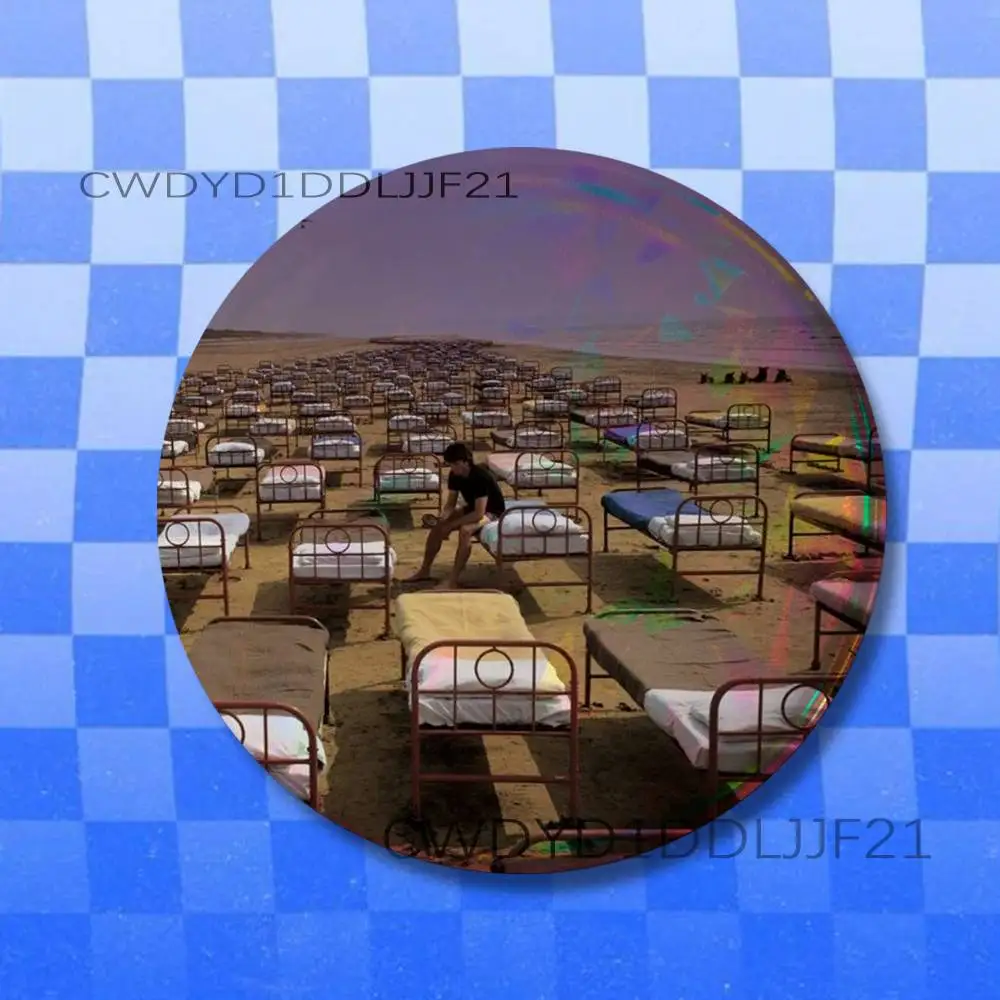 P-Pink F-Floyd Dark Side of the Moon Badge Brooch Figure Lapel Pins Clothes Backpack Fashion Cute Collection Decoration Display